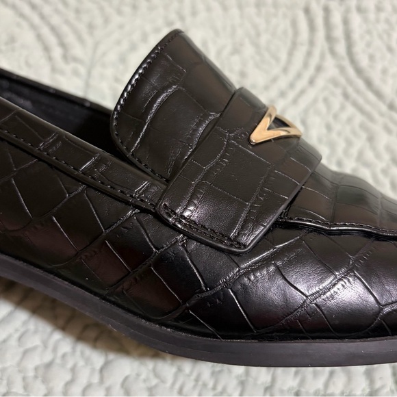 Aldo Women’s shoes Size 6 Black Croc Embossed Loafers Gold Detail Block Heel - Picture 5 of 9